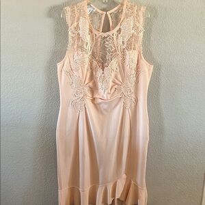 Peach Lace-Accent Sleeveless Dress